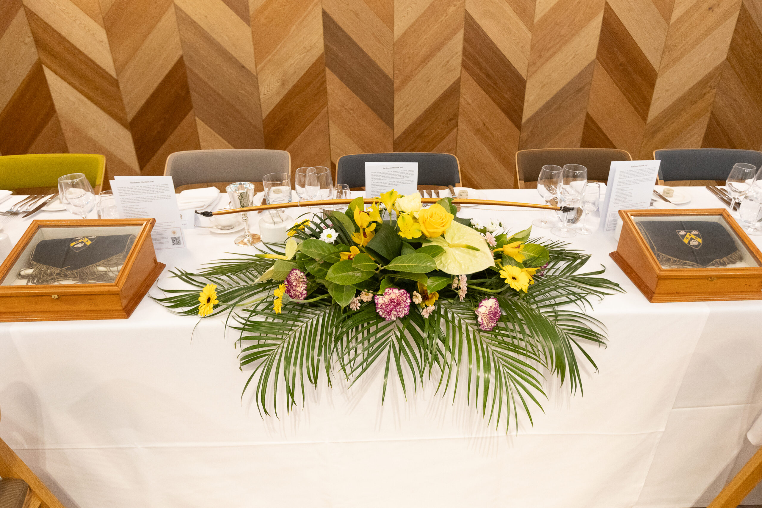 Top table flowers and scrolls